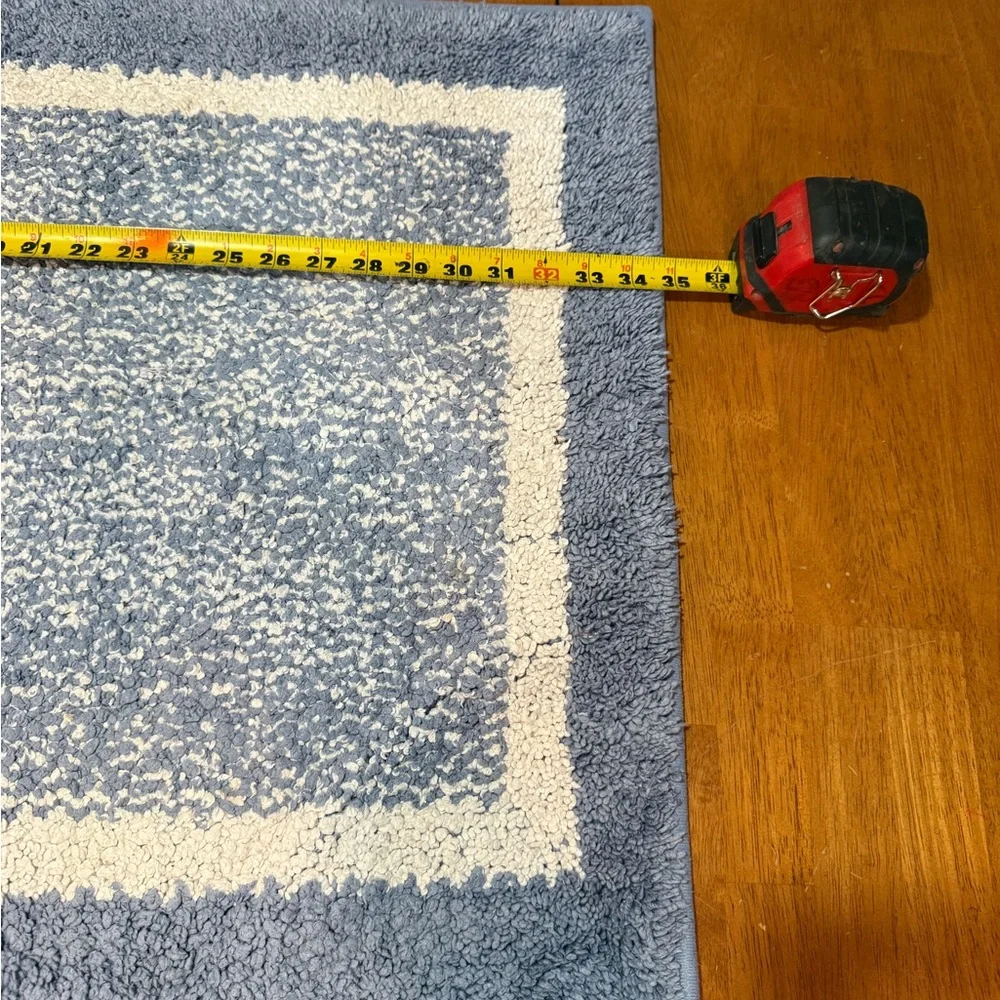 Bathroom rug